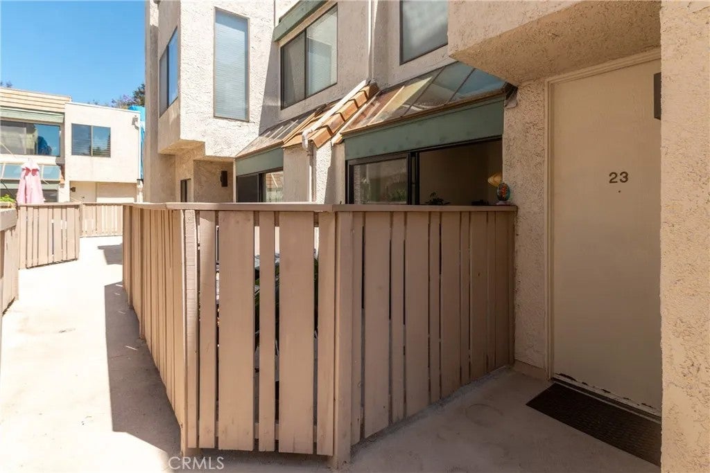 1734 N Verdugo 23