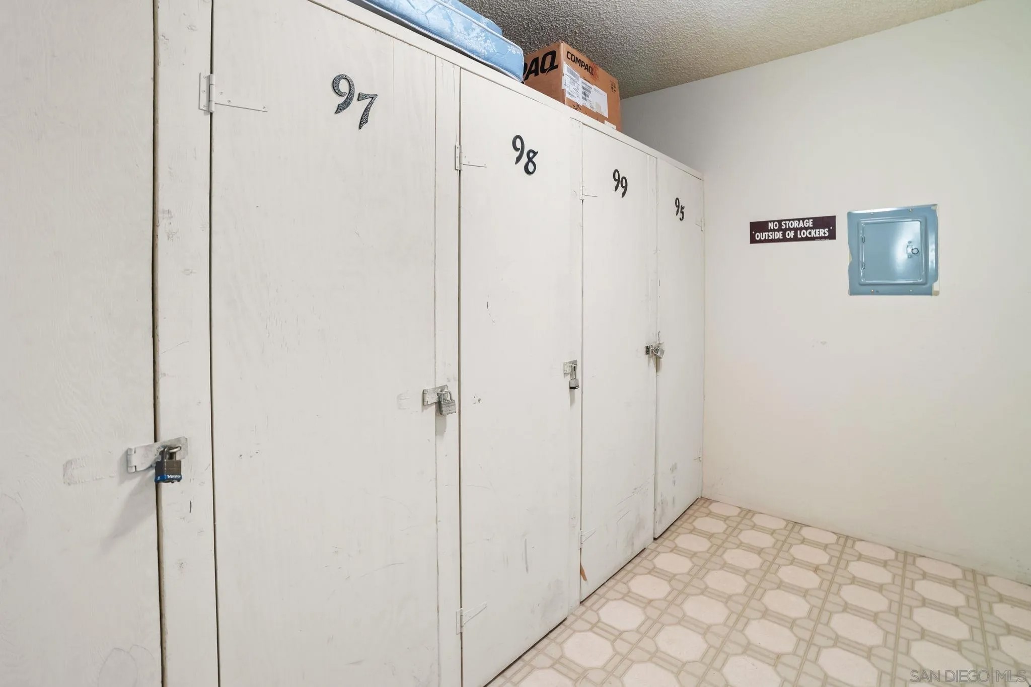 11255 Tierrasanta 98