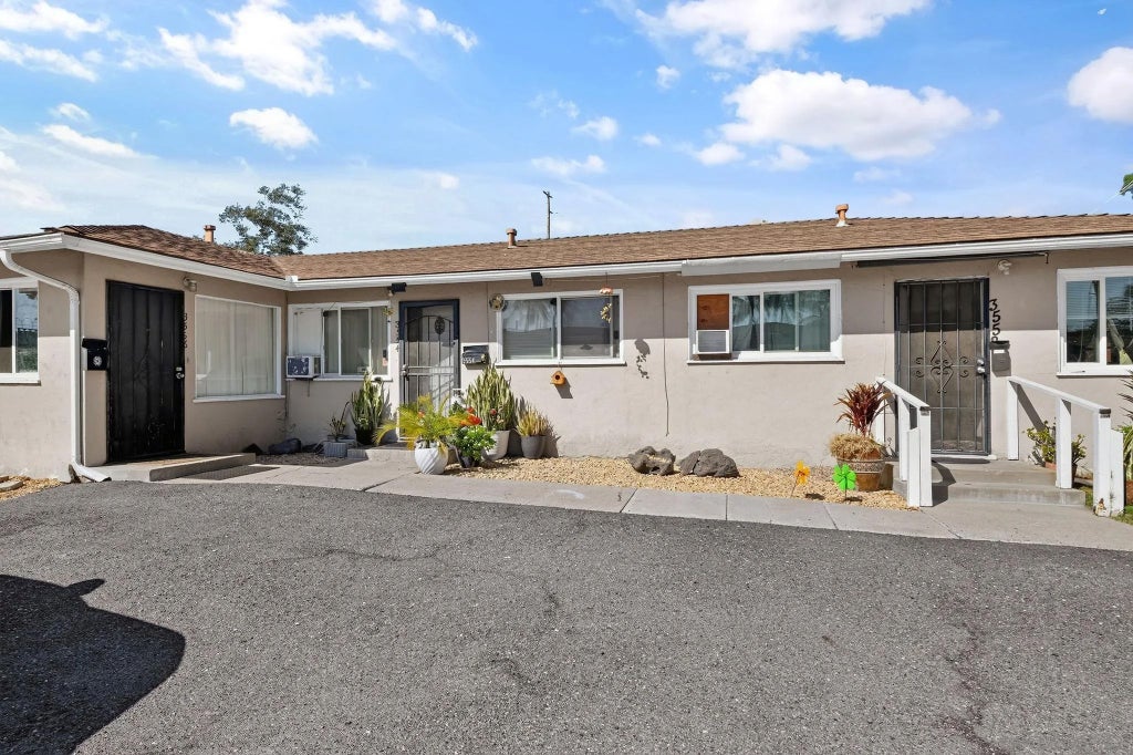 Photo of 3552-56 West St, Lemon Grove, CA 91945 (MLS # 260025209)