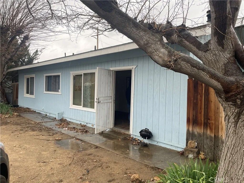 Photo of 1906 Edith Avenue, Lake Isabella, CA 93240 (MLS # IV26030033)