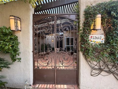 Tiny photo for 22612 Paul Revere Dr, Calabasas, CA 91302 (MLS # SR25245085)