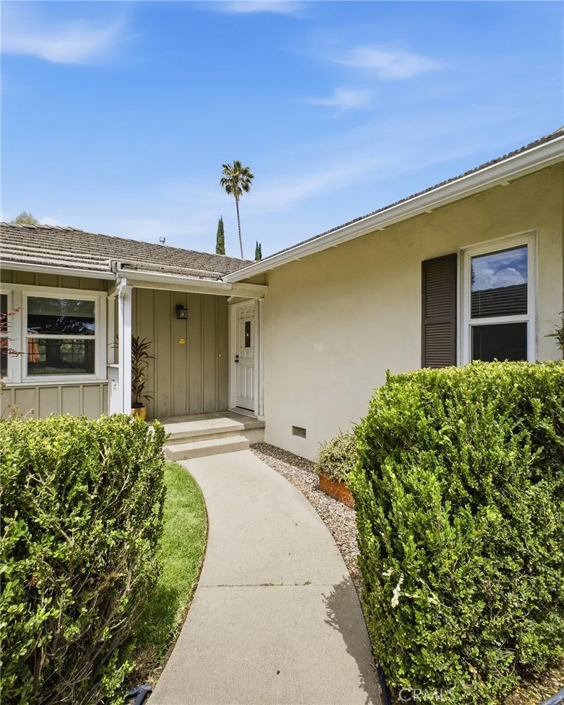 2407 Greenfield
