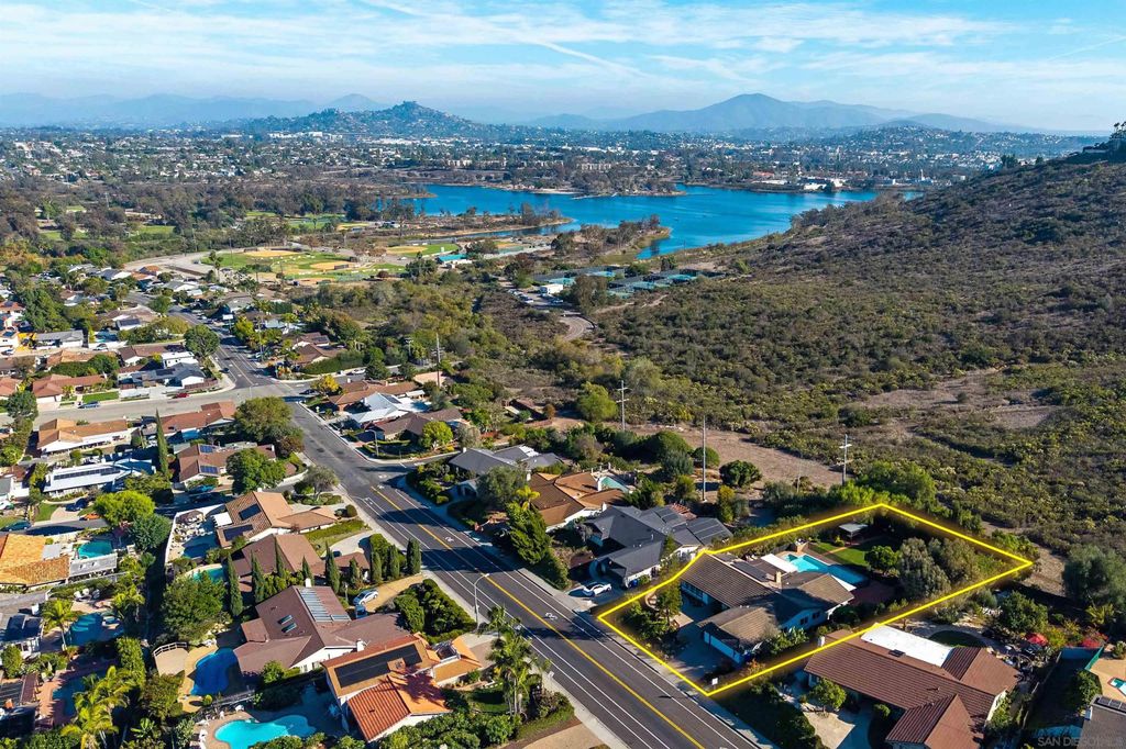 Photo of 6641 Murray Park Dr, San Diego, CA 92120 (MLS # 250046069)