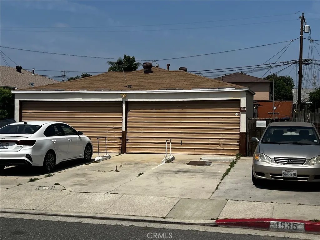 4535 E 55th
