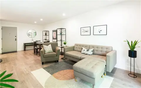 MLS: PV26091298