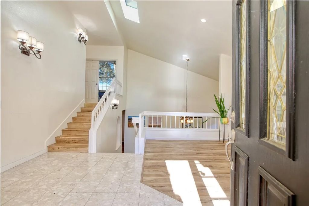 Photo of 714 Clearview Ln, San Luis Obispo, CA 93405 (MLS # NS25268049)