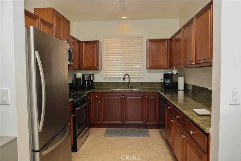 13951 Sherman Way 301