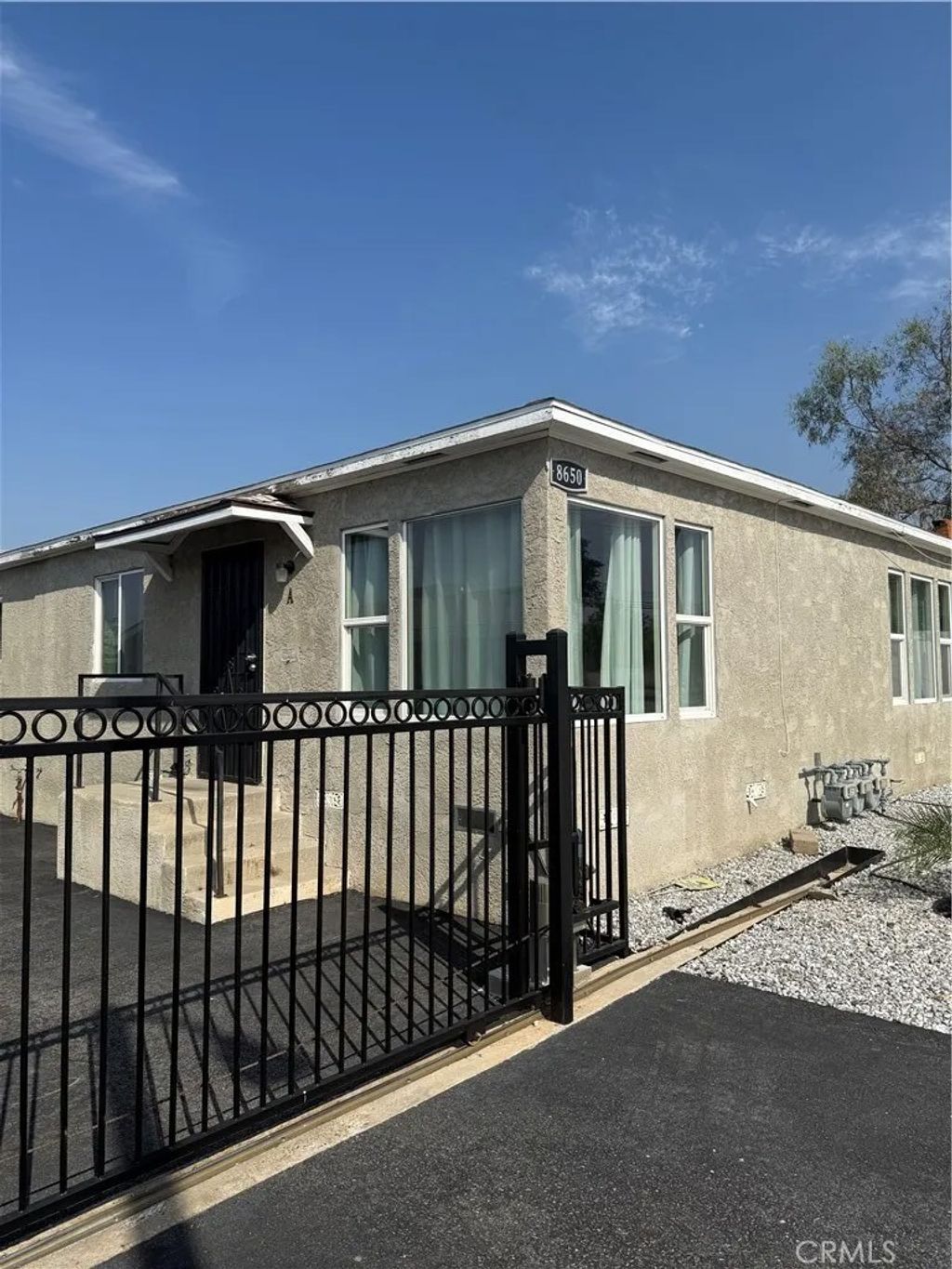 Photo of 8650 Alder Ave, Fontana, CA 92335 (MLS # IV26080800)
