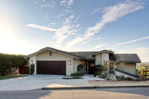 Photo of 14036 Tierra Bonita Road, Poway, CA 92064 (MLS # 250045106)