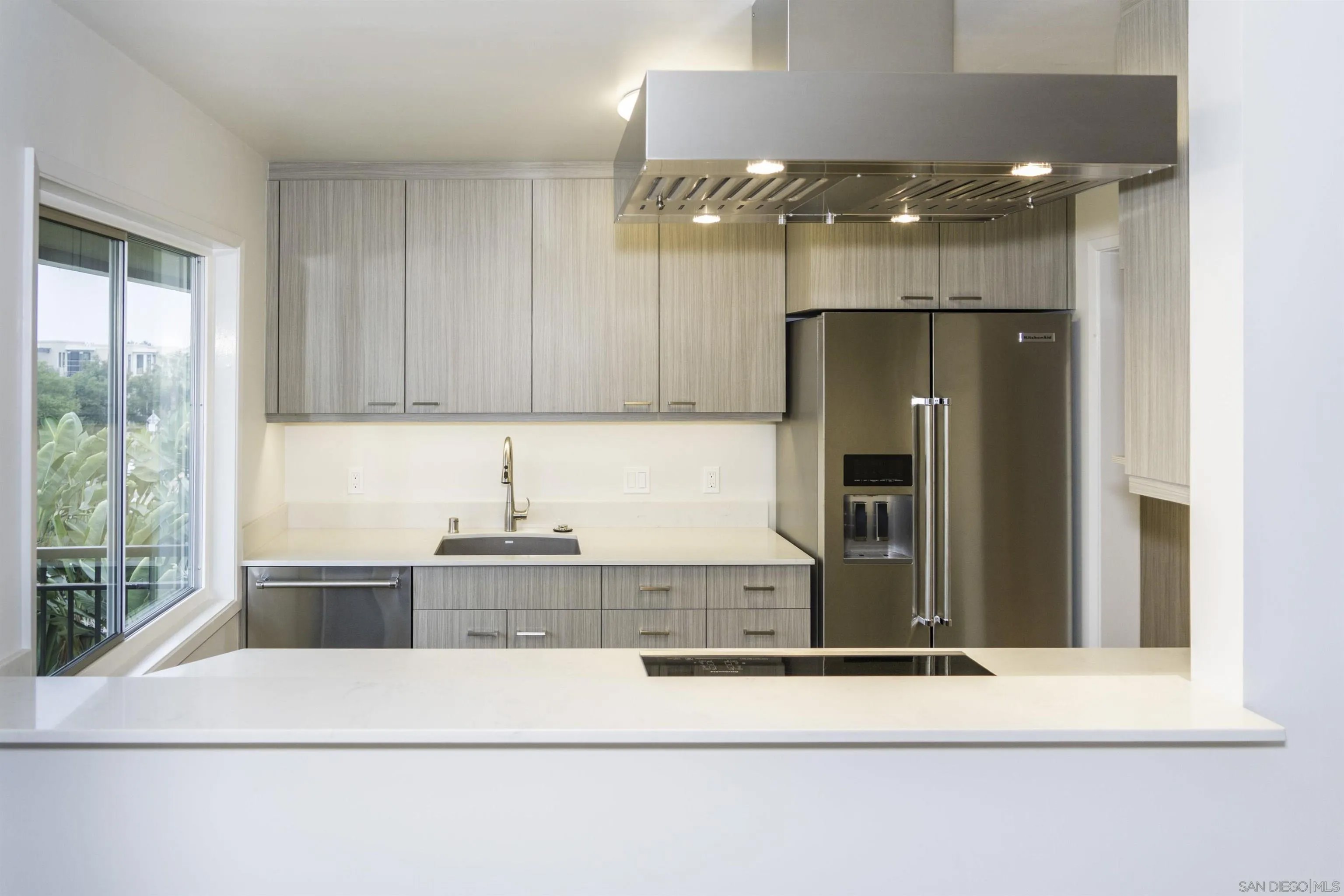 5367 La Jolla Blvd 60