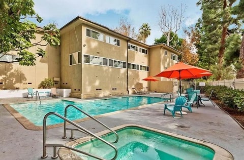 Photo of 11138 Aqua Vista Street #9, Studio City, CA 91602 (MLS # SR26117849)