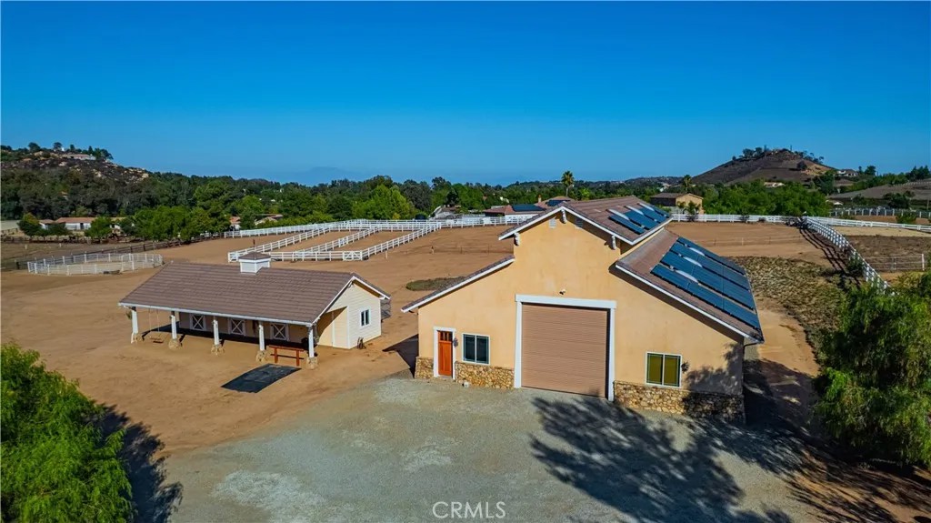 19315 Avenida Cordoba