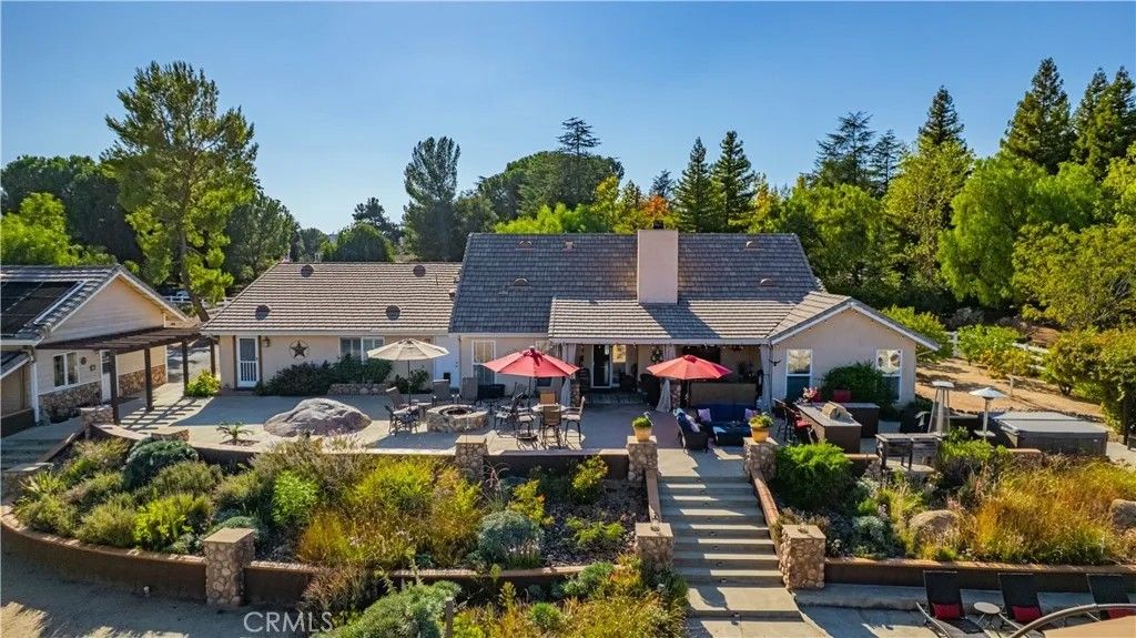 Photo of 19315 Avenida Cordoba, Murrieta, CA 92562 (MLS # SW25237934)