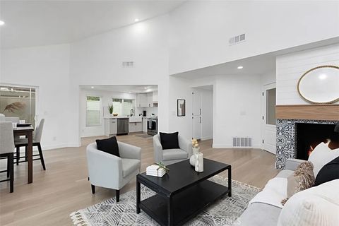 17738 Plaza Acosta San Diego CA 92128