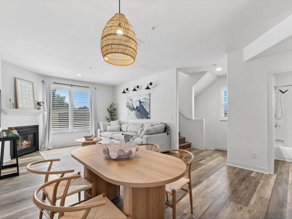 Photo of 707 Magnolia Ave, Carlsbad, CA 92008 (MLS # 260011152)