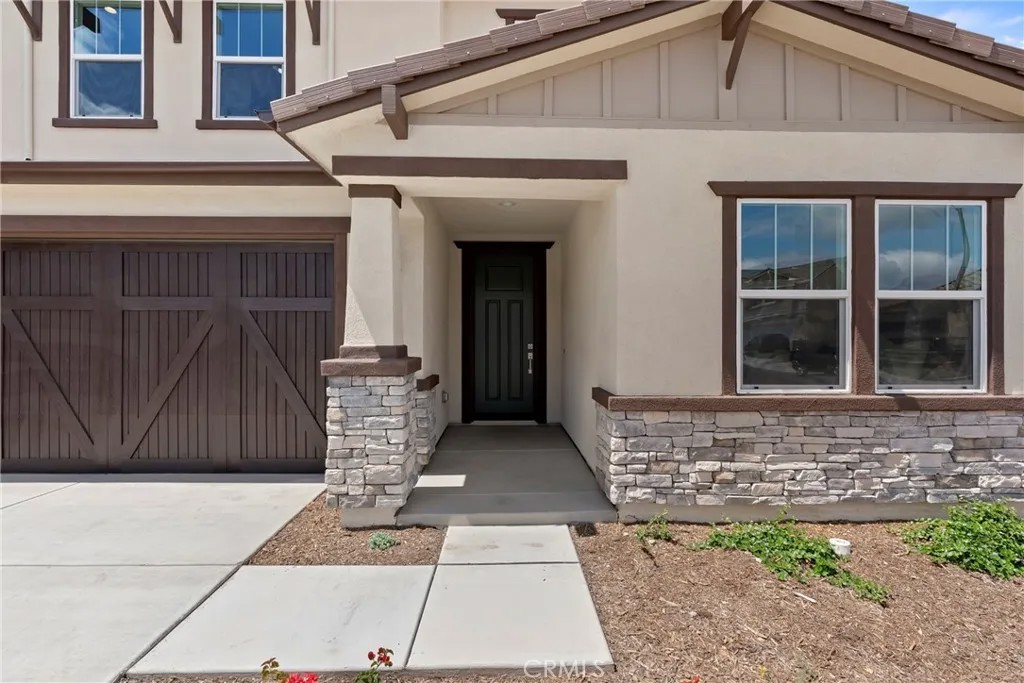 948 Visalia Place