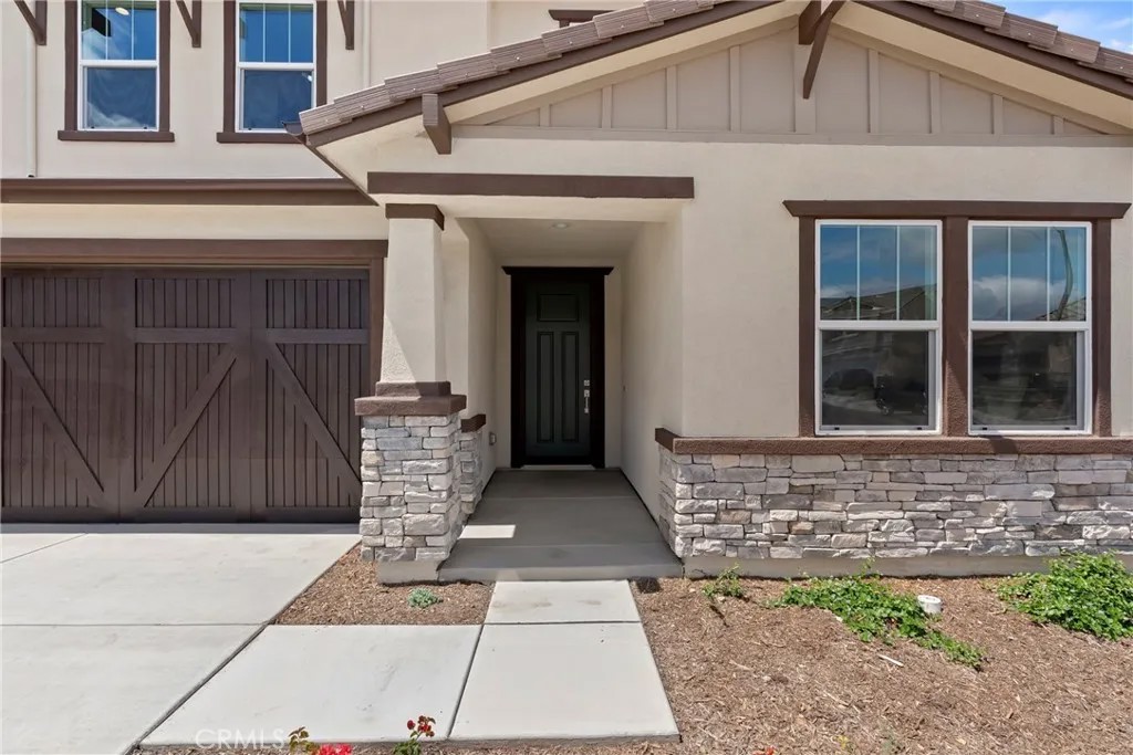 948 Visalia Place