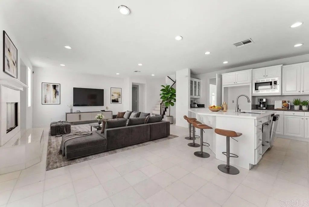 Photo of 1004 Red Granite Rd, Chula Vista, CA 91913 (MLS # PTP2602166)