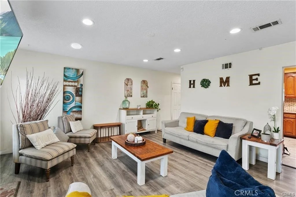 1303 N Merona