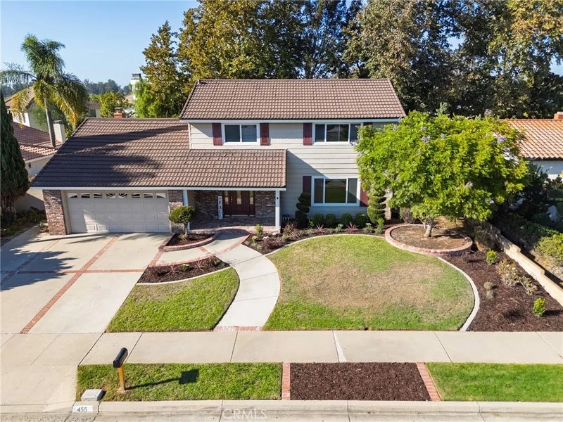 455 Meadowbrook