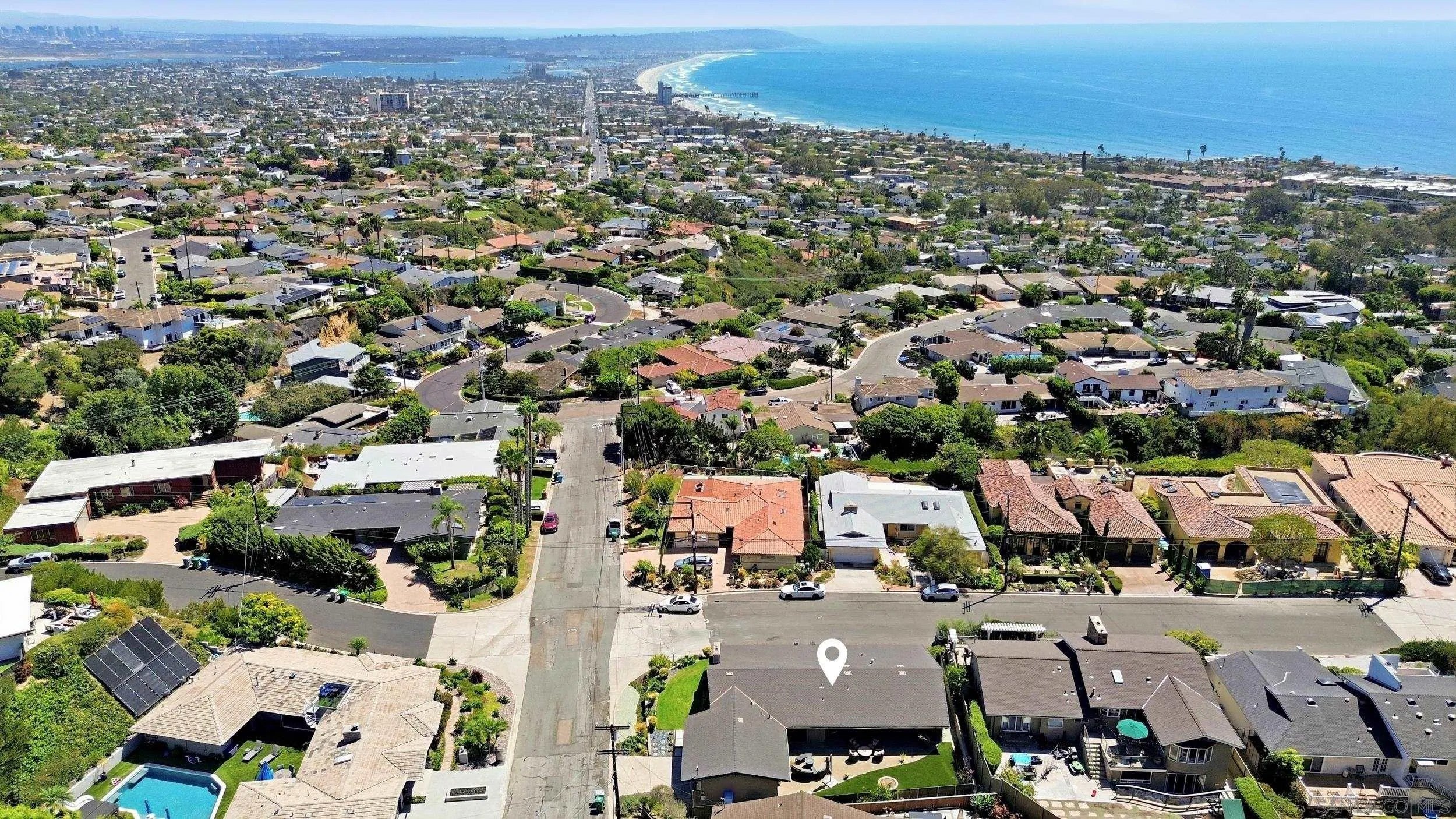 1044 Avenida Amantea