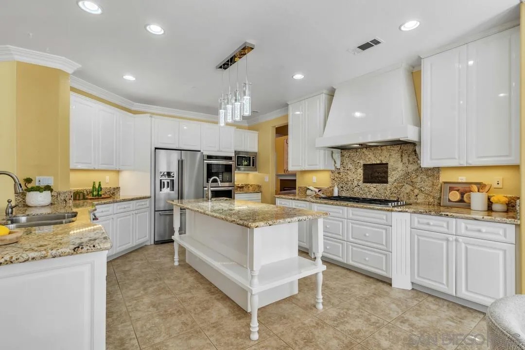 16414 Santa Cristobal St