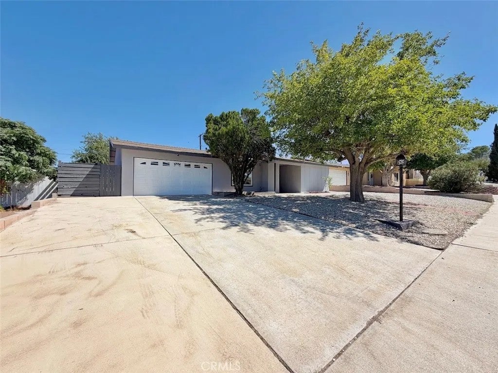 14365 Manzanita