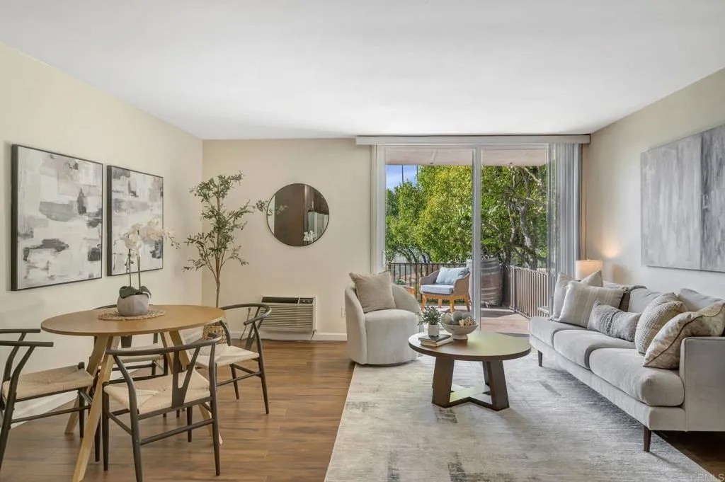 3050 Rue D'orleans 279