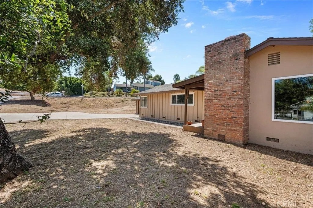 213 Beaumont