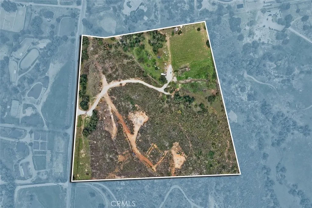 39948 Avenida La Cresta