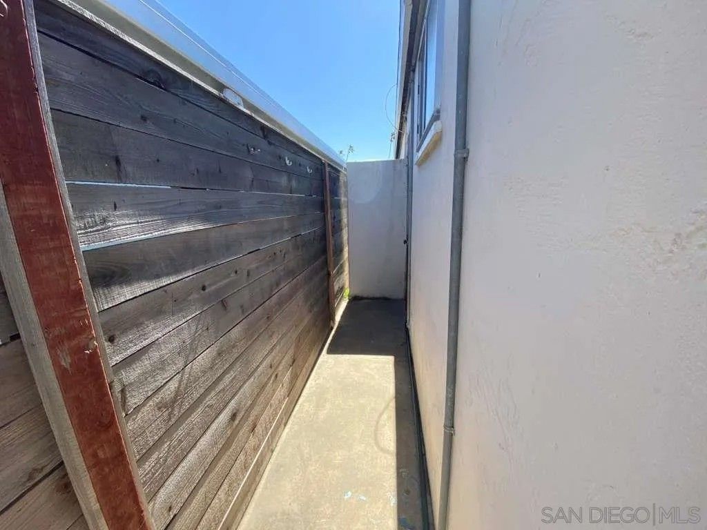 Photo of 5160.5 W Point Loma Blvd, San Diego, CA 92107 (MLS # 260005747)