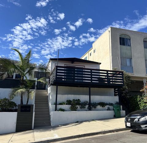 4263 Mentone St San Diego CA 92107