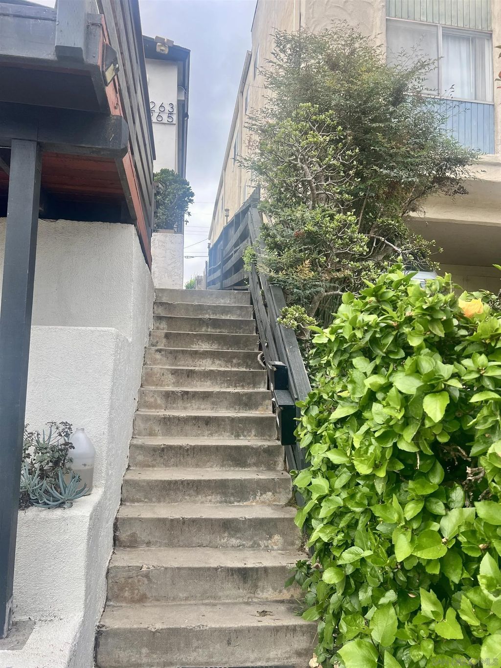 Photo of 4263 Mentone St, San Diego, CA 92107 (MLS # 250041447)