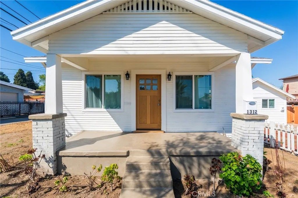 Photo of 1310 S Belle Avenue, Corona, CA 92882 (MLS # OC26050687)