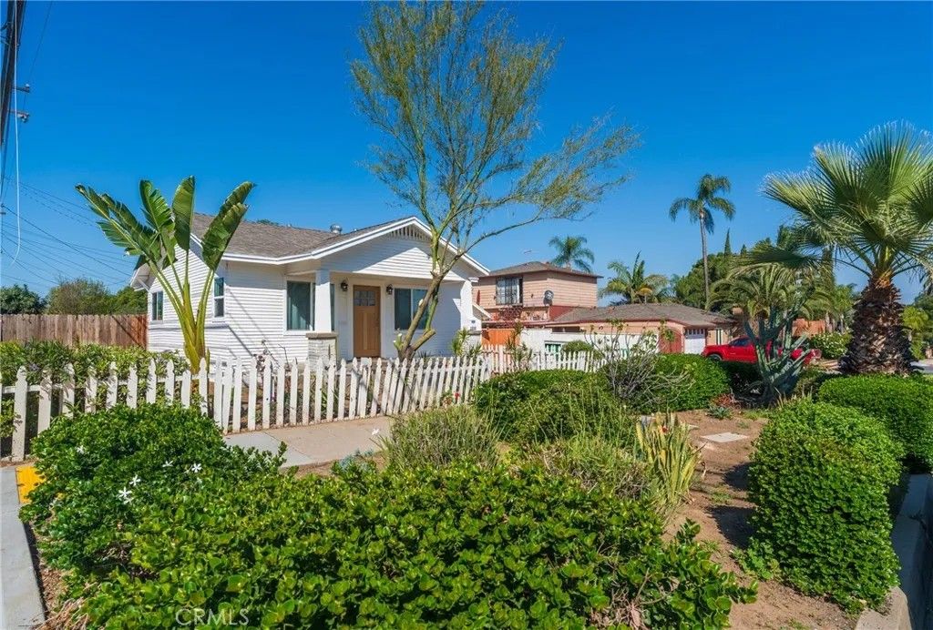 Photo of 1310 S Belle Avenue, Corona, CA 92882 (MLS # OC26050687)