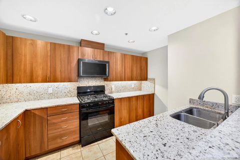 Tiny photo for 300 W Beech St #10, San Diego, CA 92101 (MLS # 260009861)