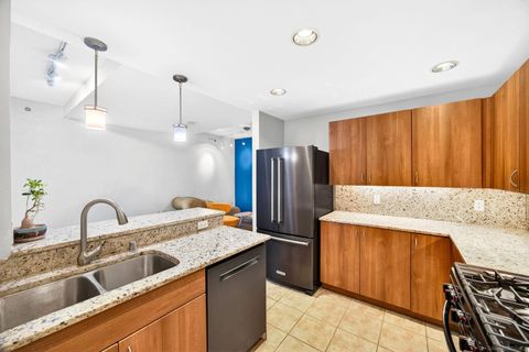 Tiny photo for 300 W Beech St #10, San Diego, CA 92101 (MLS # 260009861)