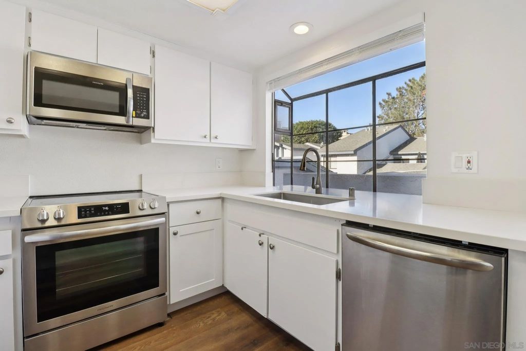 Photo of 4064 Crystal Dawn Ln #206, San Diego, CA 92122 (MLS # 250040954)