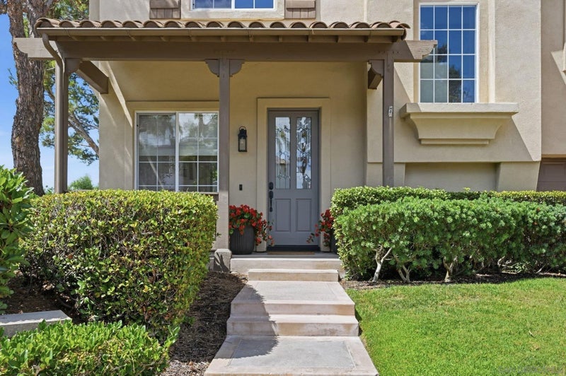 7001 Surfbird Circle