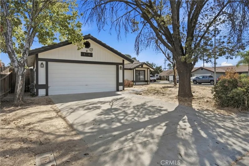 166 N Lyndsay
