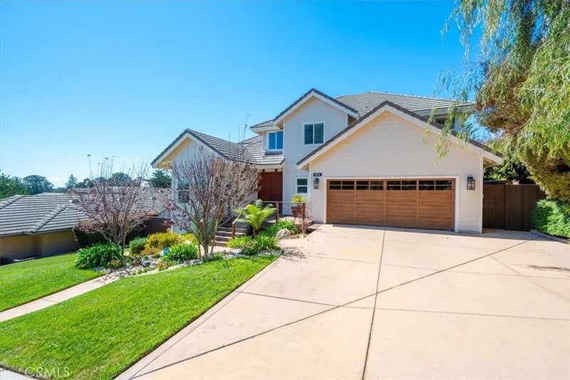 884 Auklet Court