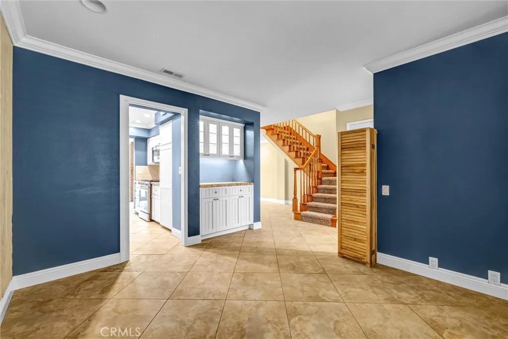9742 Villa Pacific