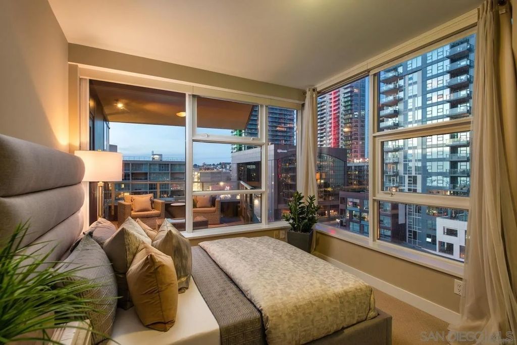 Photo of 1325 Pacific Hwy #805, San Diego, CA 92101 (MLS # 260007465)