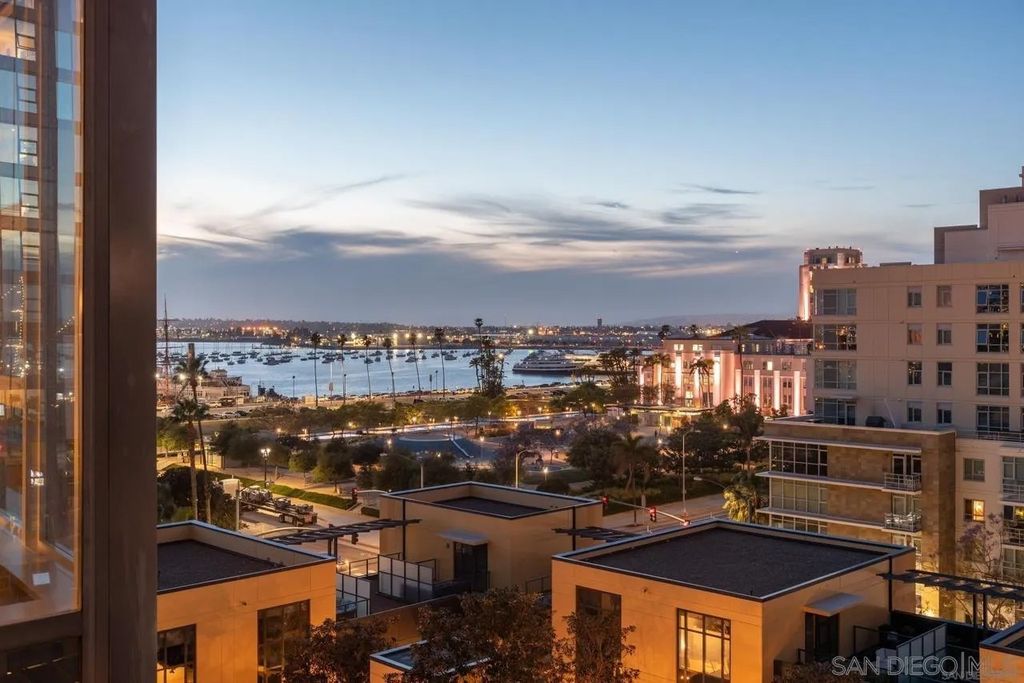 Photo of 1325 Pacific Hwy #805, San Diego, CA 92101 (MLS # 260007465)