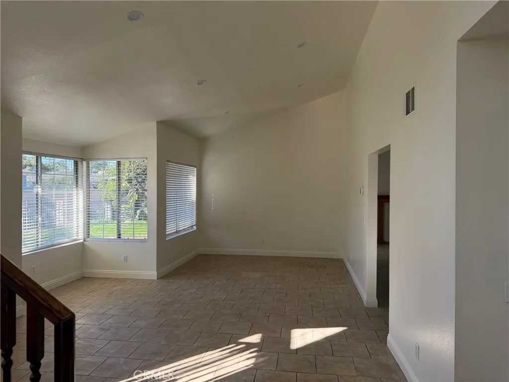 Photo of 723 Ford St, Corona, CA 92879 (MLS # AR26011900)