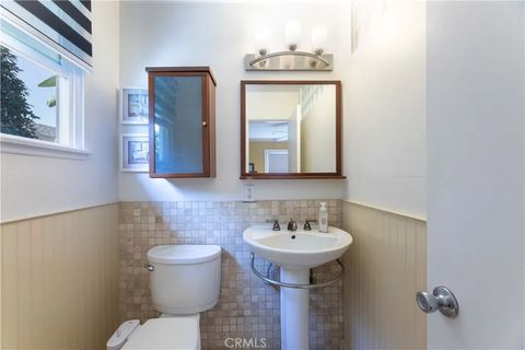 Tiny photo for 8242 Grant Drive, Huntington Beach, CA 92646 (MLS # WS25247461)