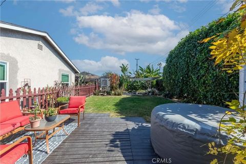 Tiny photo for 8242 Grant Drive, Huntington Beach, CA 92646 (MLS # WS25247461)