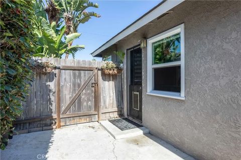 Tiny photo for 8242 Grant Drive, Huntington Beach, CA 92646 (MLS # WS25247461)