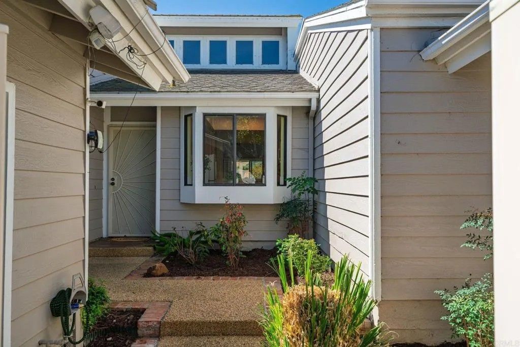 Photo of 1015 Gleneagles Place, Vista, CA 92081 (MLS # NDP2602182)