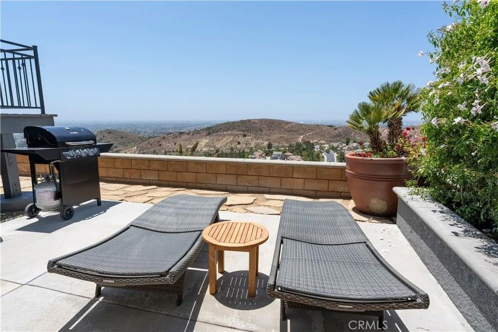 Photo of 6206 E Cliffway Drive, Orange, CA 92869 (MLS # OC25280795)